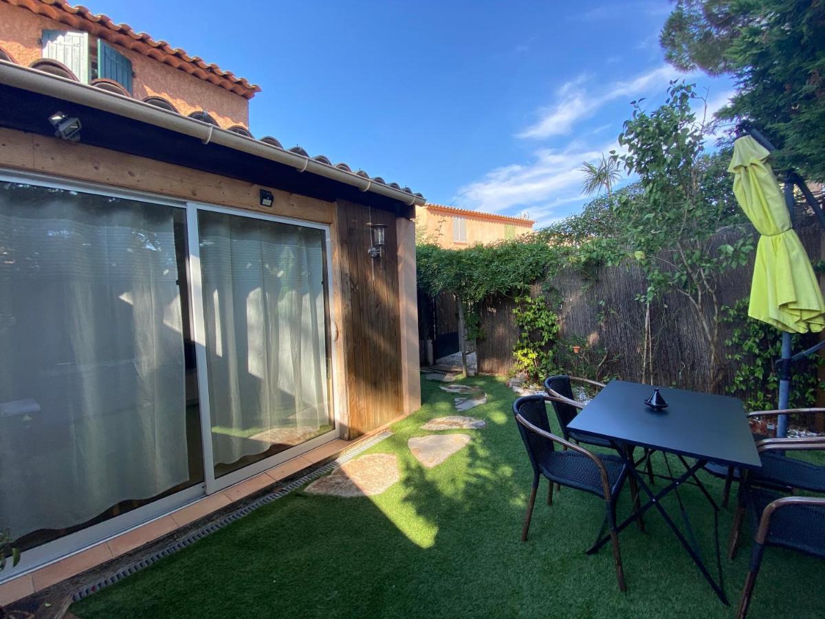 Agreable Studio Proche Sttropez Piscine Et Tennis Gassin Eksteriør billede